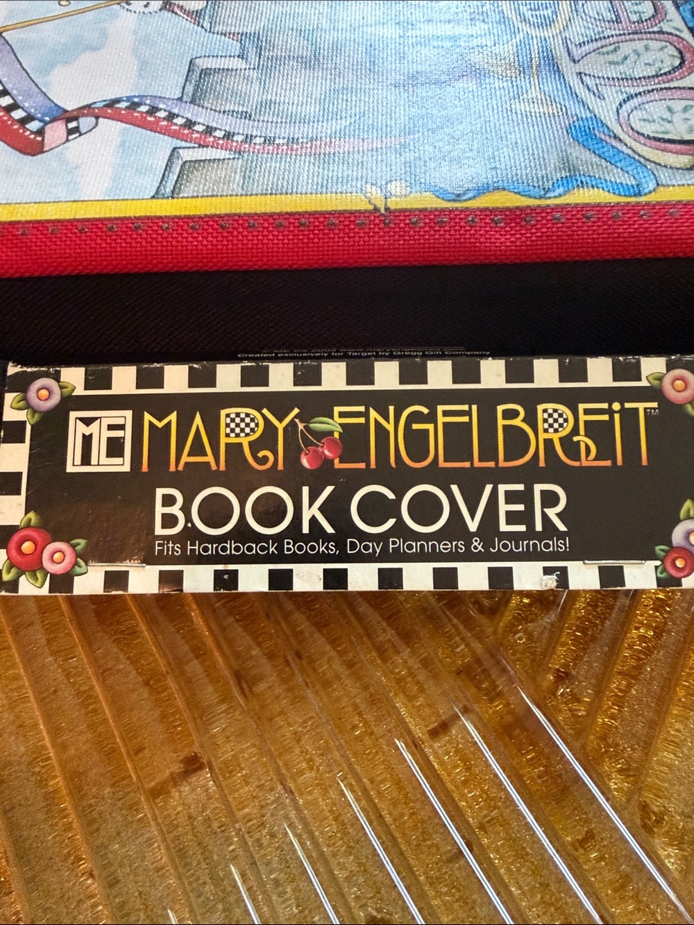 NWT Mary Engelbreit Book Cover/Case/Carrier Queen Of Everything Zipped Handle - Picture 4 of 6